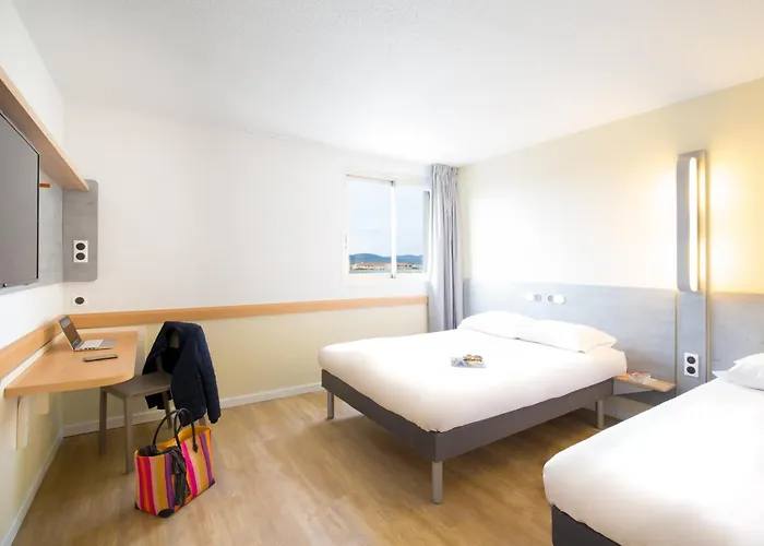 Ibis Budget Frejus St Raphael Centre Et Plage