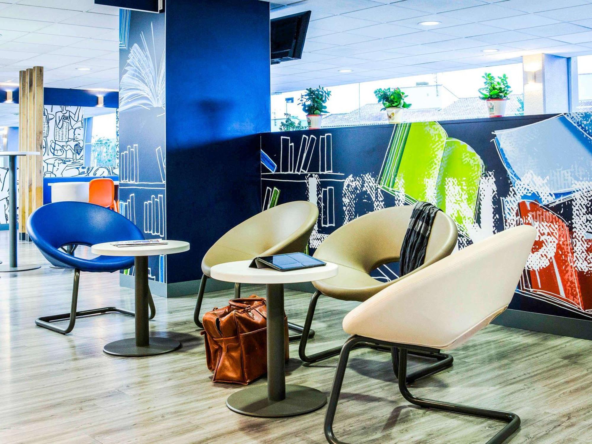 Ibis Budget St Raphael Centre Et Hotel Frejus