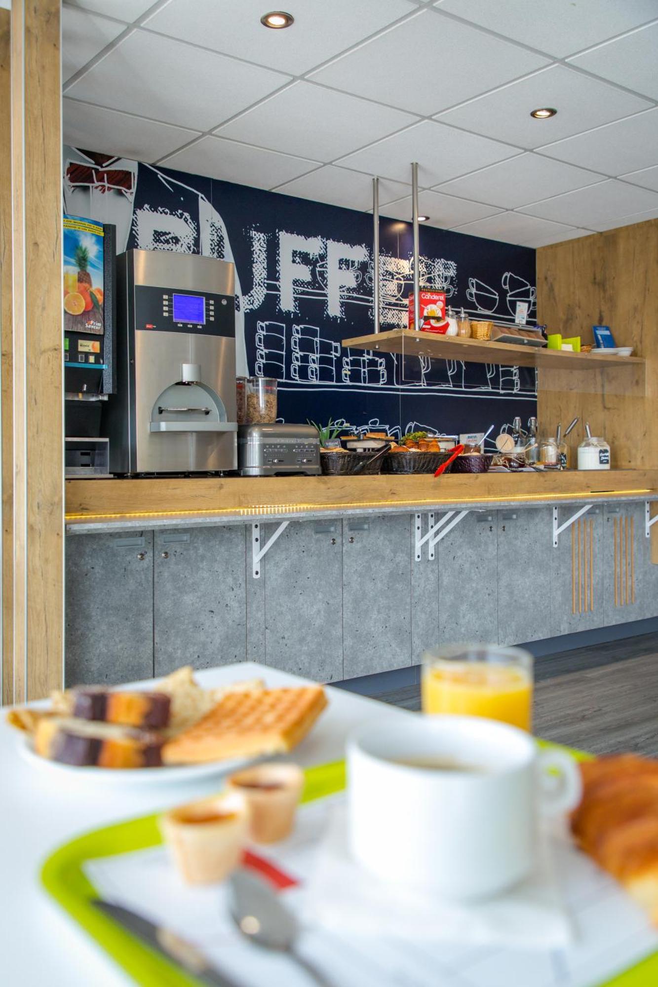 Hotel Ibis Budget St Raphael Centre Et 2*