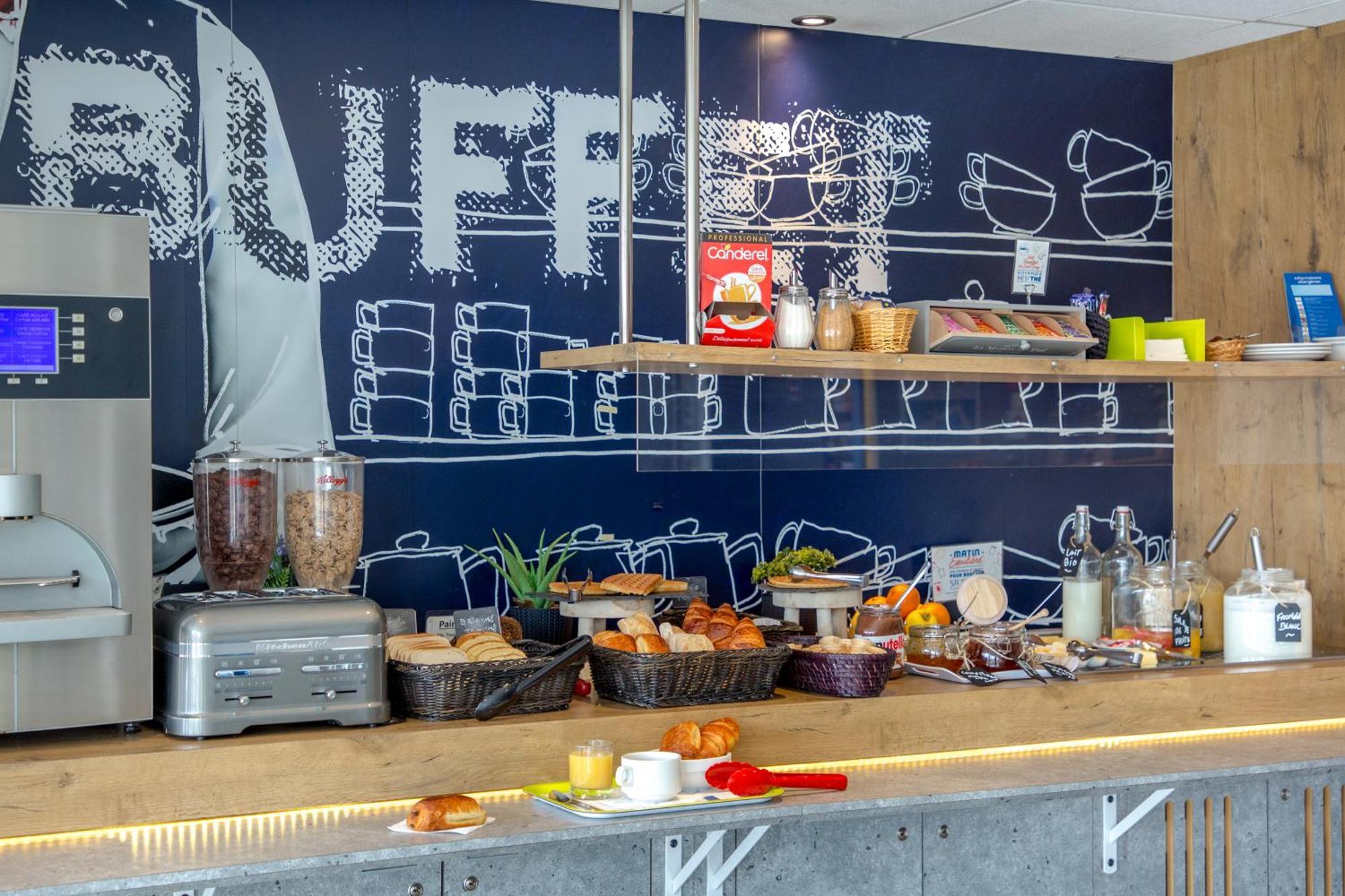 Hotel Ibis Budget St Raphael Centre Et Frejus