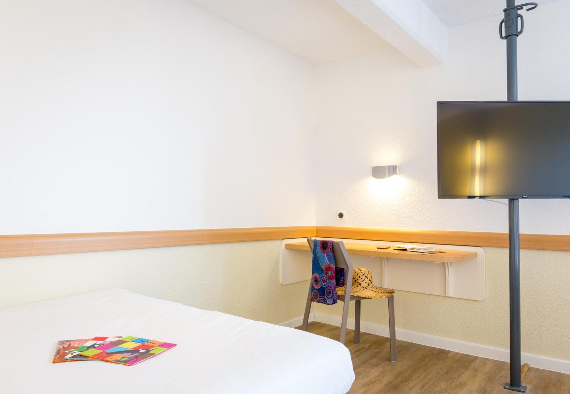 Hotel Ibis Budget St Raphael Centre Et 2*