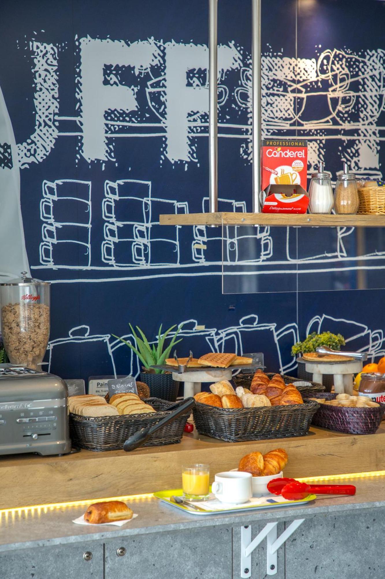 Ibis Budget St Raphael Centre Et Hotel 2*