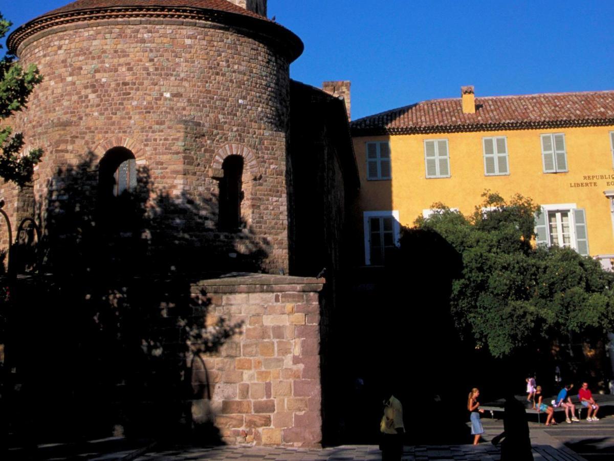 Ibis Budget St Raphael Centre Et Hotel 2*